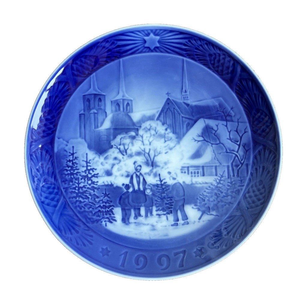 Royal Copenhagen 1997 Christmas Plate Roskilde Cathedral Box COA Booklet